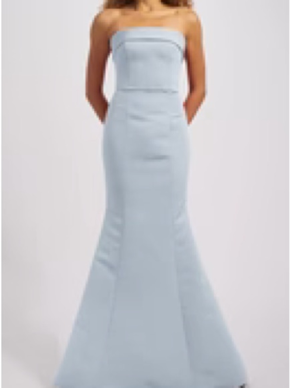 NWT Amsale Jaylin in Ice Size 8